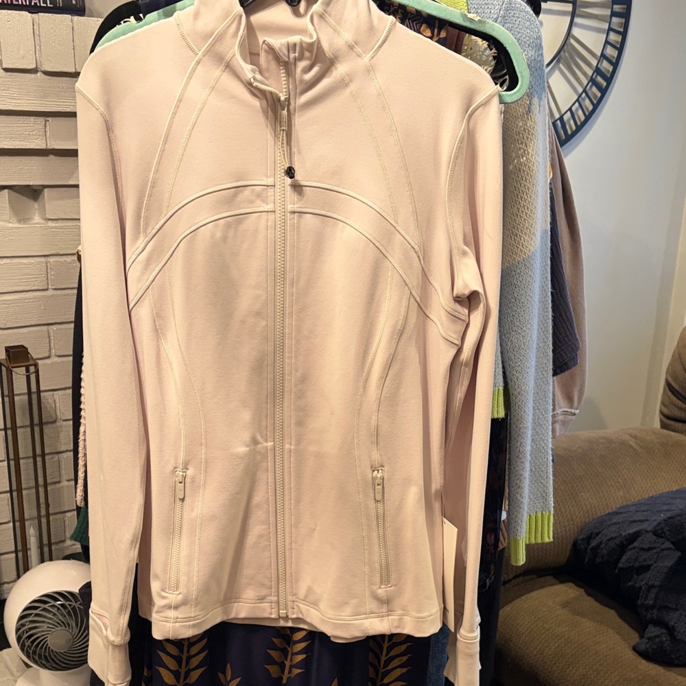 Lululemon Athletica Women's Cream Ski Jacket NWT Lululemon Define Full Zip